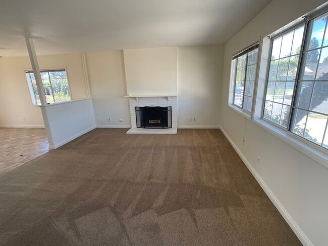 Photo - Camarillo 4 Bed 2 Bath Single Story Home on Corner Lot