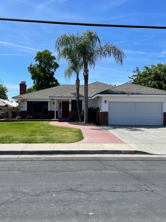 Photo - 1500 Van Dorsten Ave
