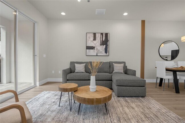 Photo - 1415 Serendipity Ln