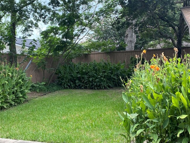 Photo - 9614 Greenwillow Dr