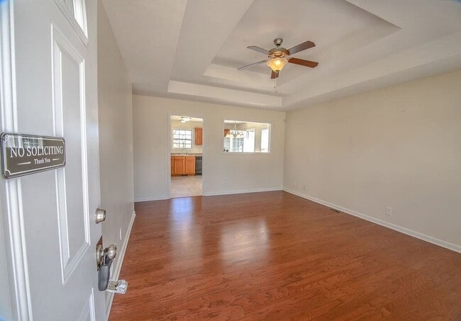 Photo - 955 Russet Dr
