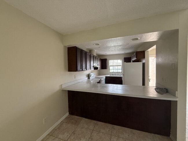 Photo - 752 Lucaya Dr