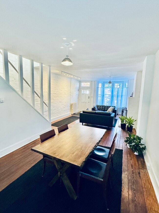 Photo - 1418 T St NW