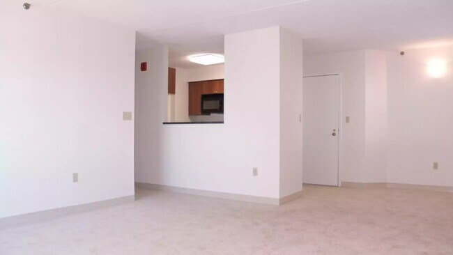 Photo - 17 Magazine St Unit 405B