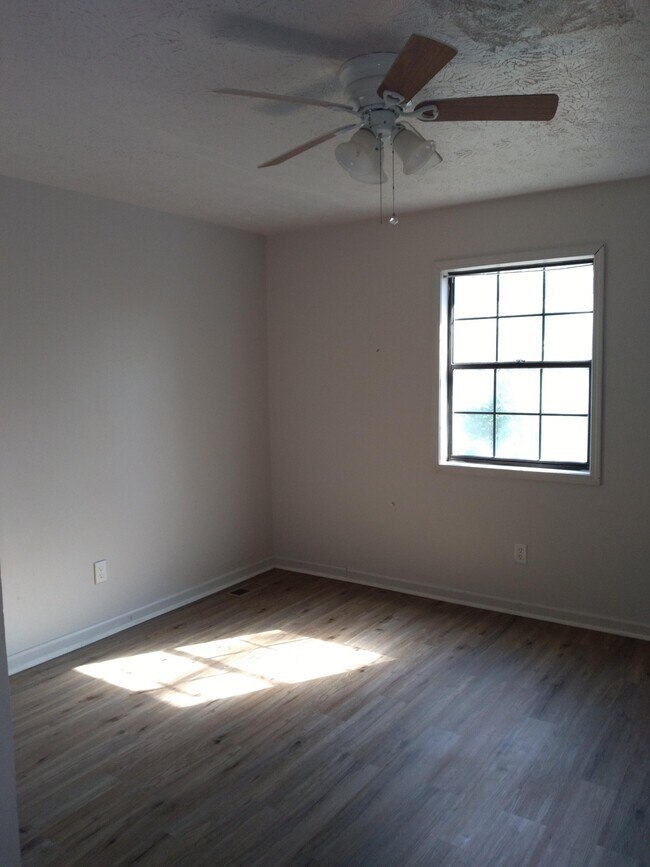 Photo - 4288 Newton Cir