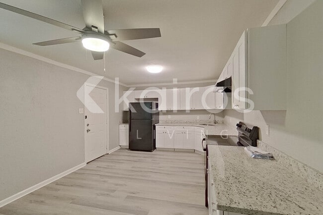 Photo - 111 Evelyn St
