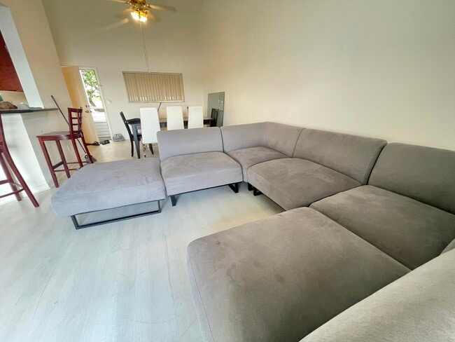 Photo - 3445 NW 44th St Unit 206