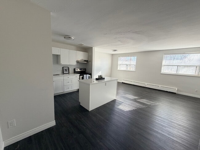 Photo - 20 Bradmon Dr Unit 420
