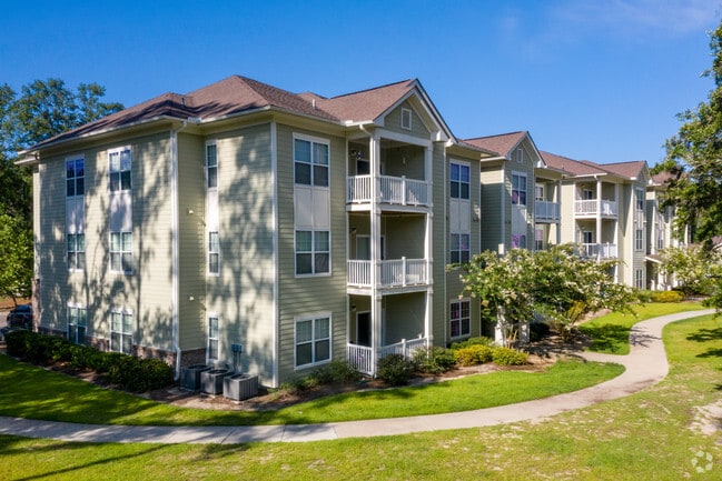 Building Photo - Arbor Village