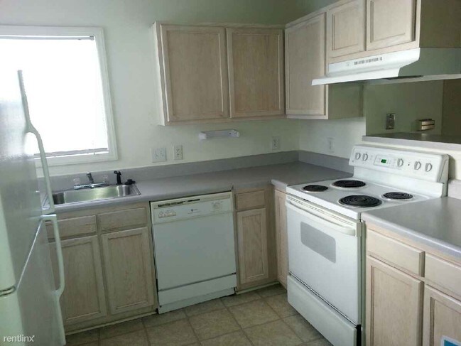 Photo - 4 br, 4 bath Condo - University Woods Univ...