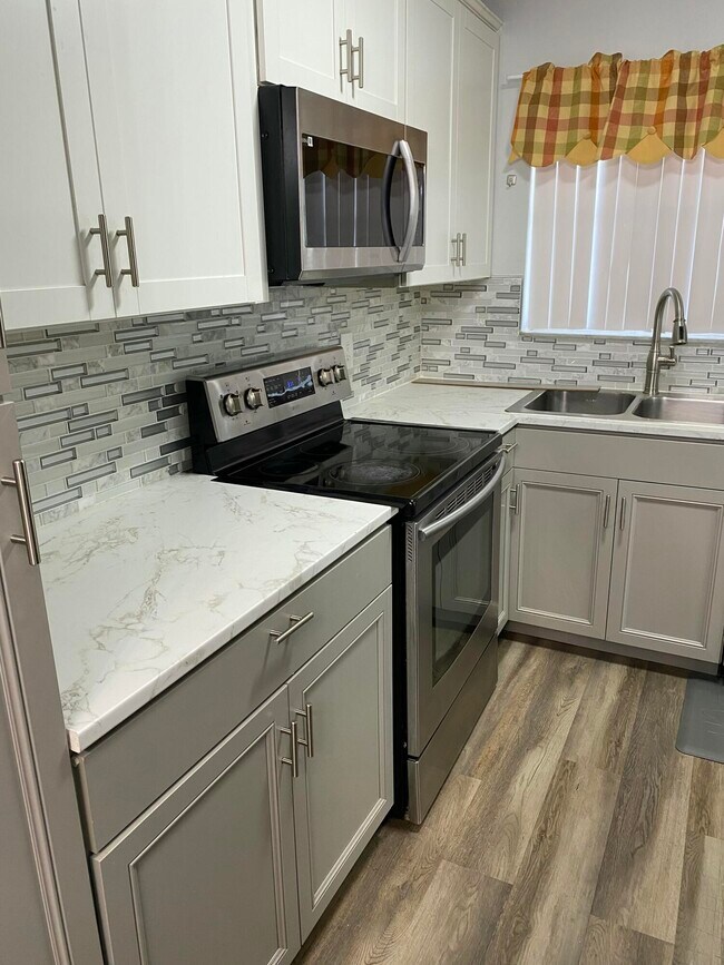 Photo - 6890 Royal Palm Blvd Unit 209h