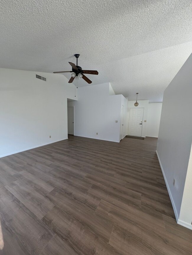 Photo - AVAILABLE NOW IN KYRENE AREA OF CHANDLER!!!