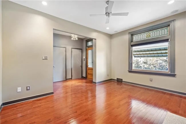 Photo - 937 Jackman Ave