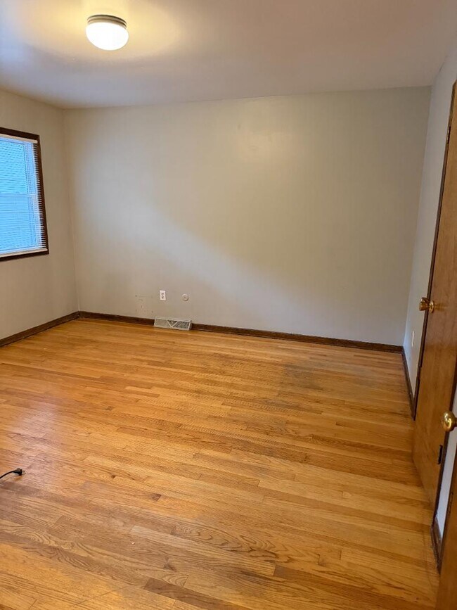 Photo - 5742 Ridgebrook Ave SE