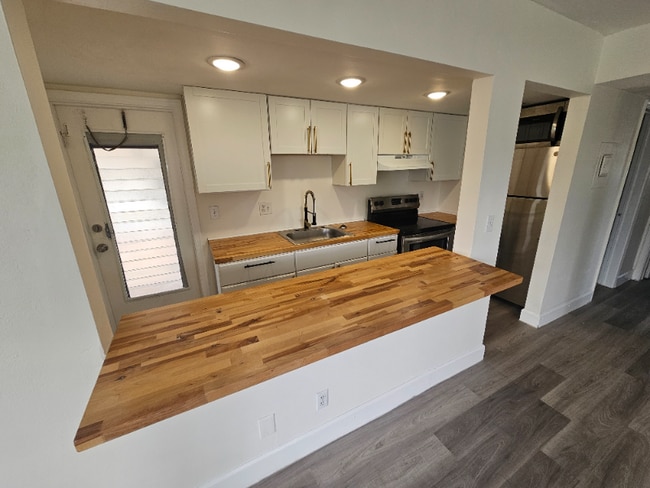 Photo - 236 SE 9th Ave