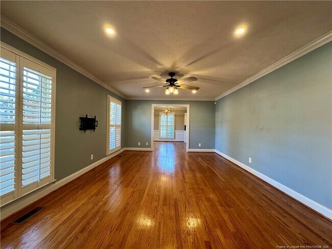 Photo - 2723 Huntington Rd