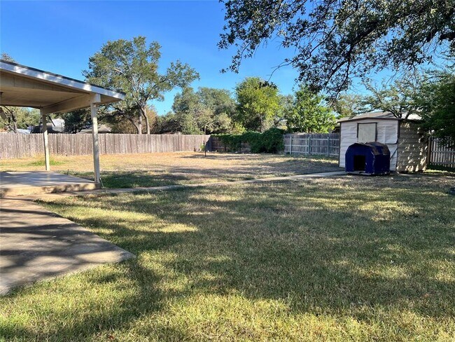 Photo - 104 Tallwood Dr