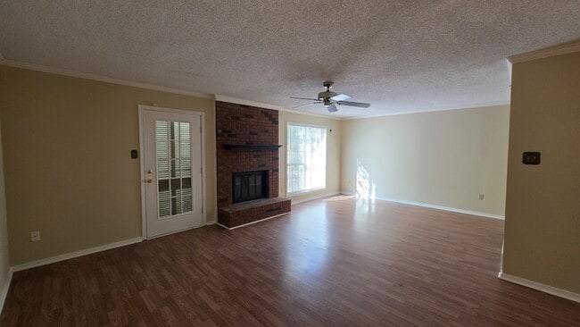 Photo - 3089 S Wesley Ct