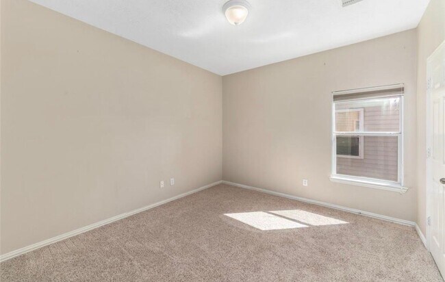 Photo - 1332 Dorothy St