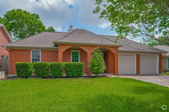 Building Photo - 3007 Cloverdale Dr Rental