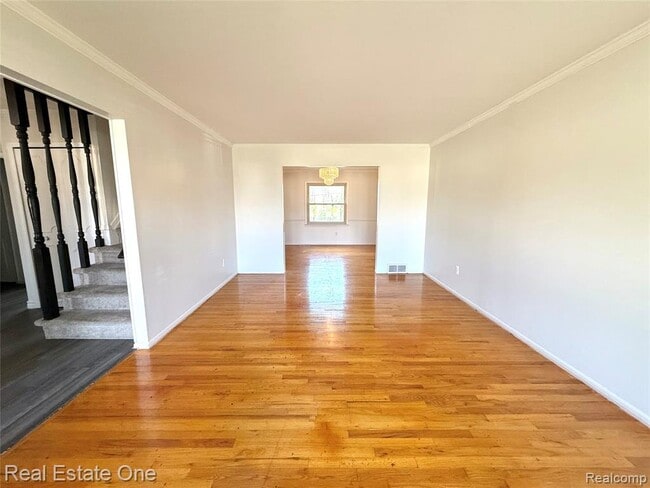 Photo - 26211 Simone St