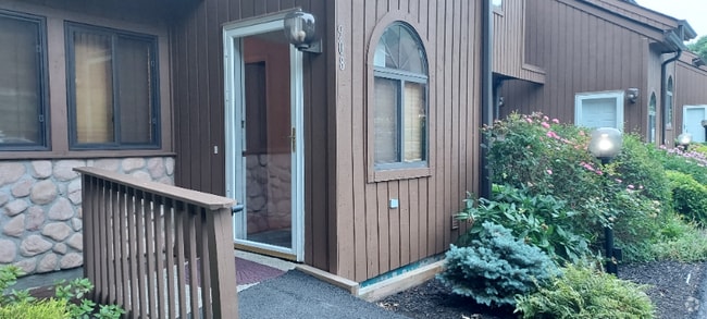 Building Photo - 908 Scenic Ln Rental