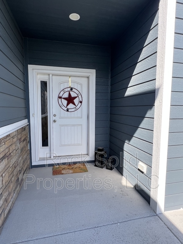 Photo - 1716 Kade Ct