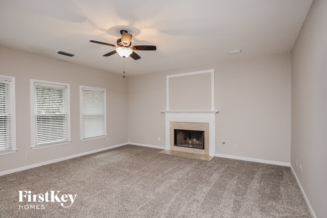 Photo - 3215 Maple Terrace Dr