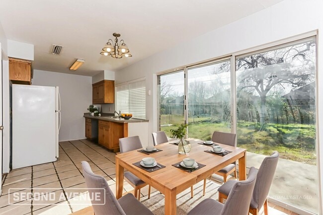 Photo - 509 Southlake Dr