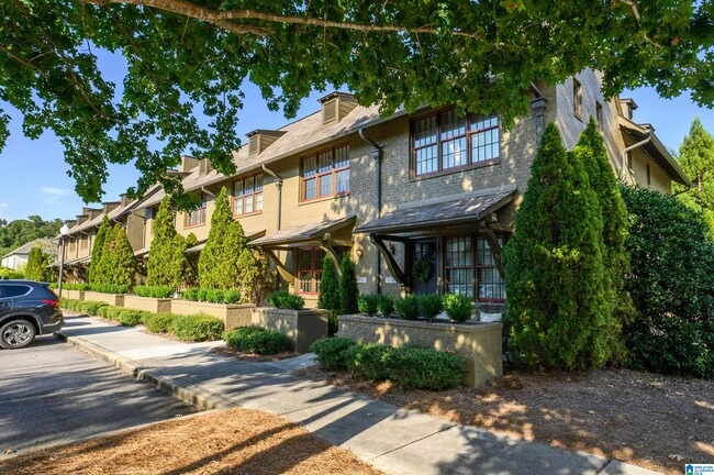 709 Barristers Ct