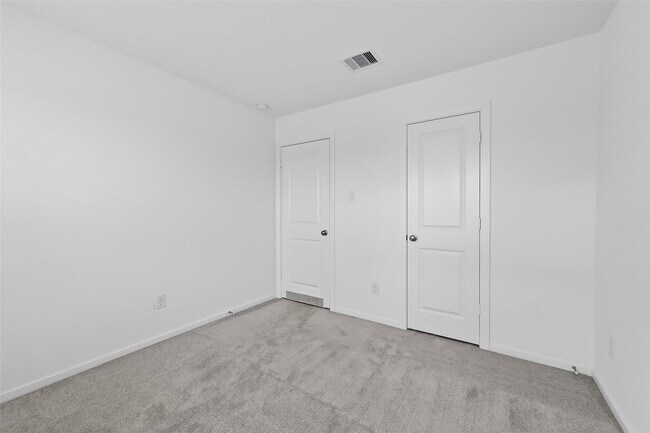 Photo - 3302 Hereford Dr