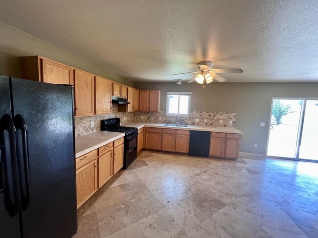 Photo - Lovely home for rent in Lehi UT