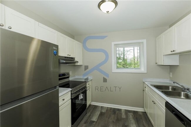 Photo - 166 Anderson Ave NW Unit B13