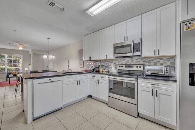 Photo - UCF Condo Utilities included