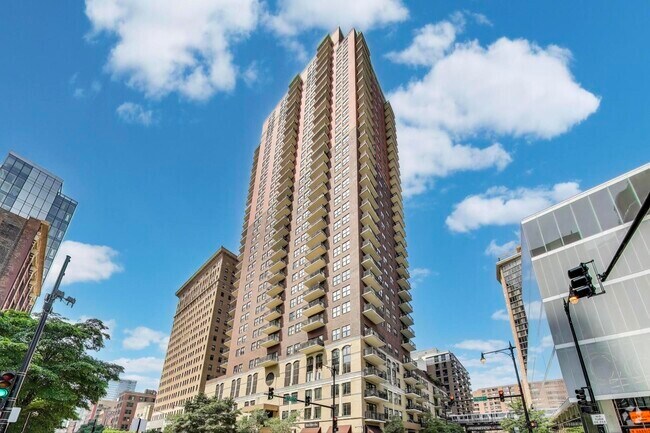 Building Photo - 41 E 8th St Unit 2907 Rental