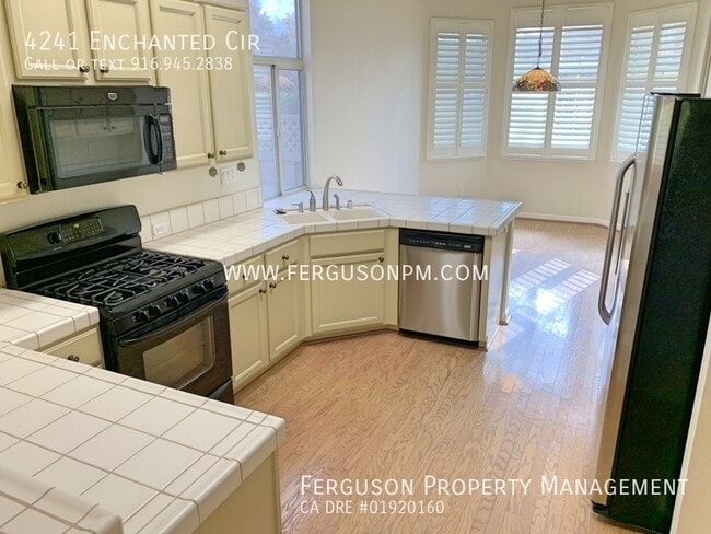 Photo - 4241 Enchanted Cir