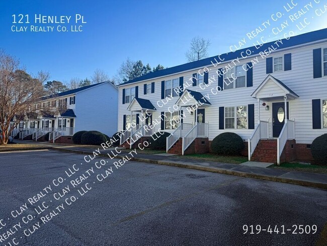 Photo - 121 Henley Pl