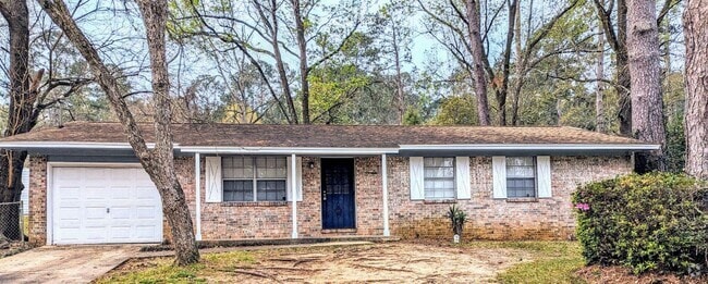 Building Photo - 911 Kendall Dr Rental