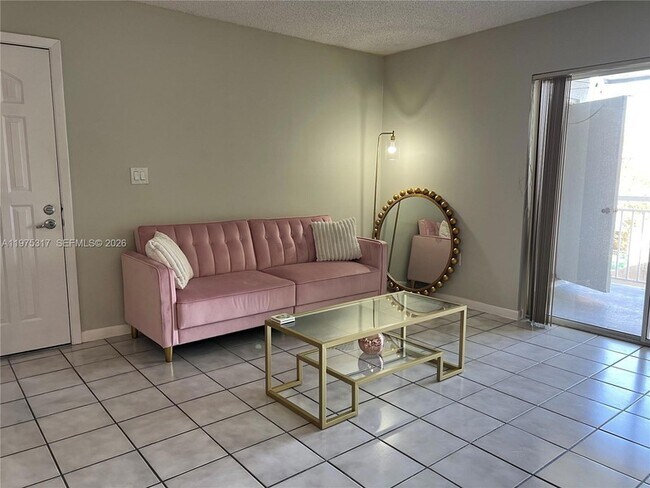 Photo - 8580 SW 212th St Unit 304