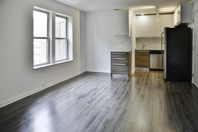 Photo - 925 W Carmen Ave Unit 5E