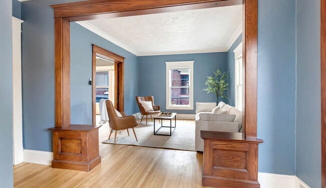 Photo - 240 Calkins Ave SE