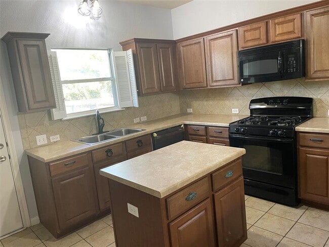 Photo - 7440 Montezuma St