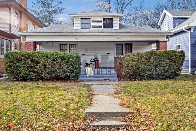 Building Photo - 912 N Bancroft St