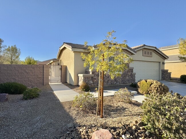 Photo - 4595 Grindle Point St