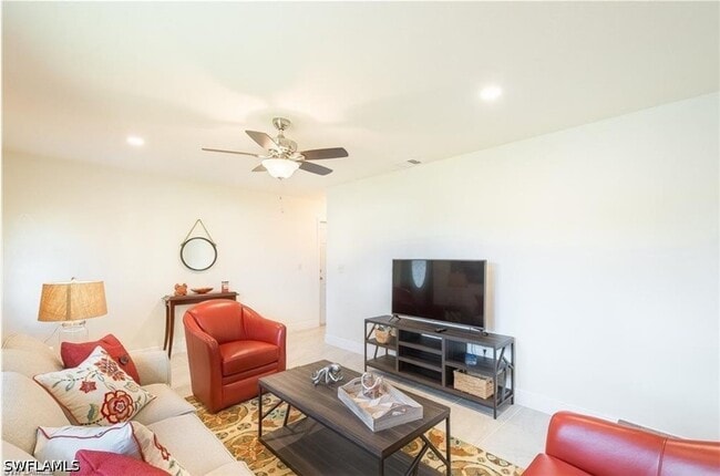 Photo - 731 104th Ave N