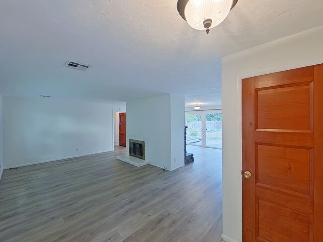 Photo - 3 Bedroom Family Home in the Harlow Street Bridge Area