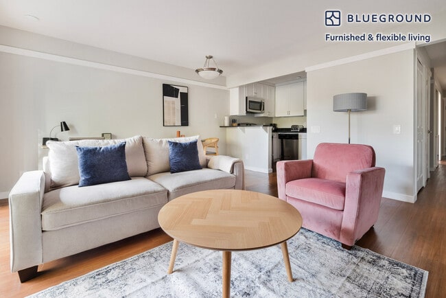 Photo - 111 N Rengstorff Ave Unidad FL2-ID1777