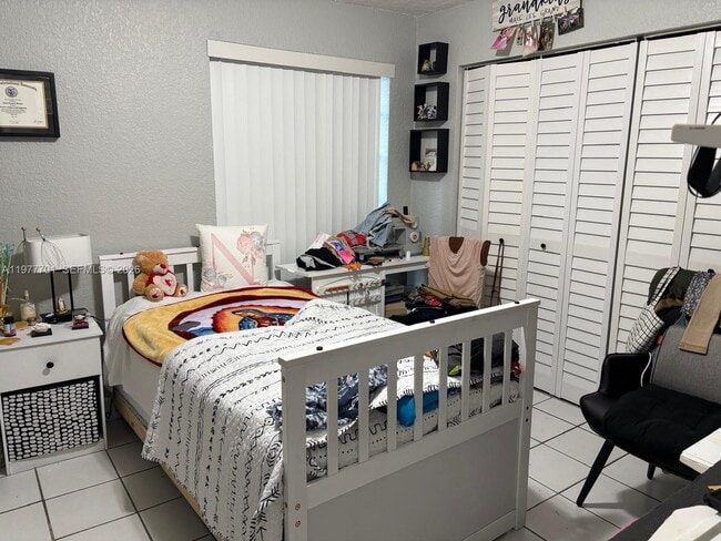 Photo - 10834 N Kendall Dr Unit X-1