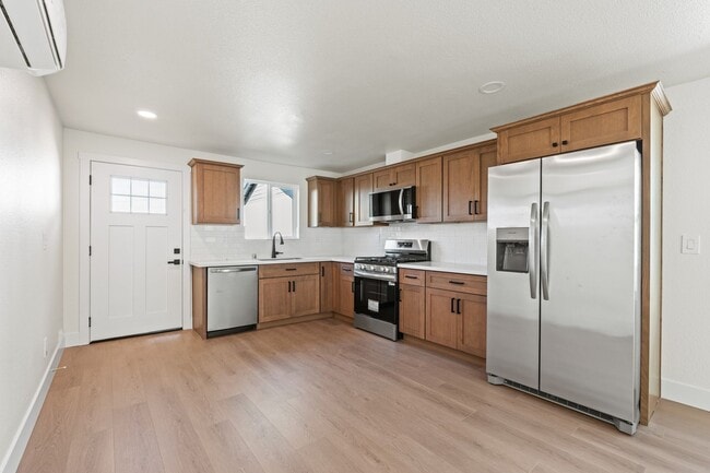 3109 29th Ave Unidad Main House