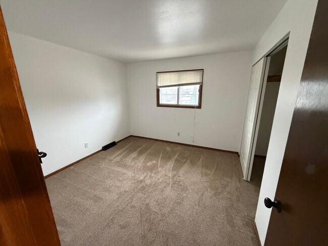 Photo - 6296 S 3rd St Unidad 6296 S 3rd Street